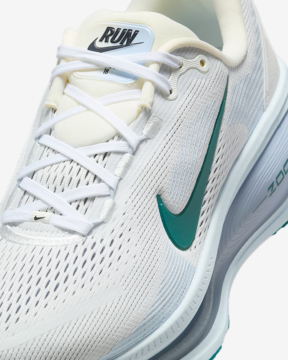 Nike Vomero 18 Road Running Shoes