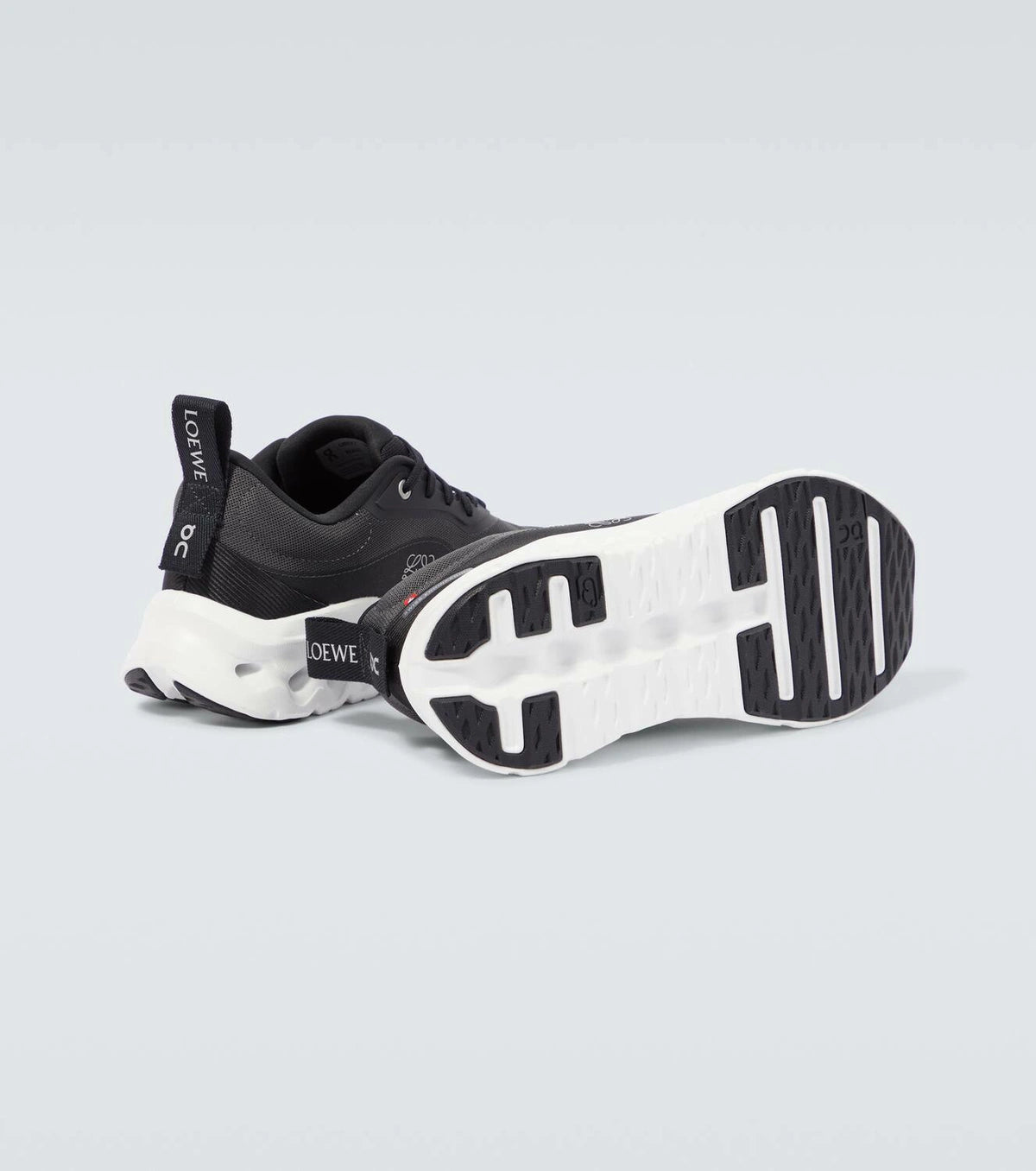 Loewe X On Running Cloudtilt Black/white